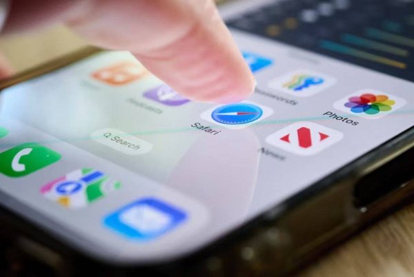 股票推手 每年1400亿保住了，苹果成谷歌反垄断判决赢家、股价大涨